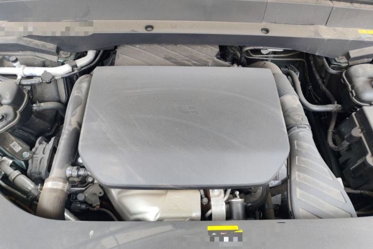 Used Li Auto L8 2023 Pro Model Engine Bay