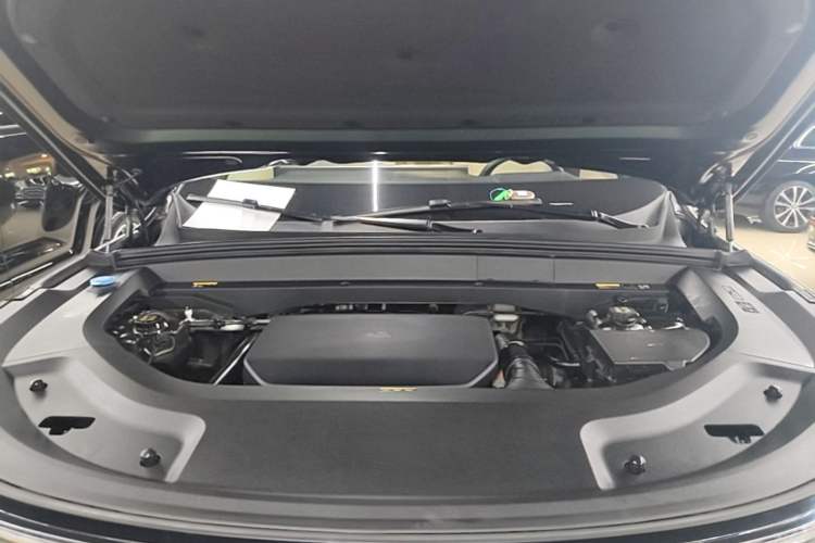 Used Li Auto L8 2023 Max model Engine Bay