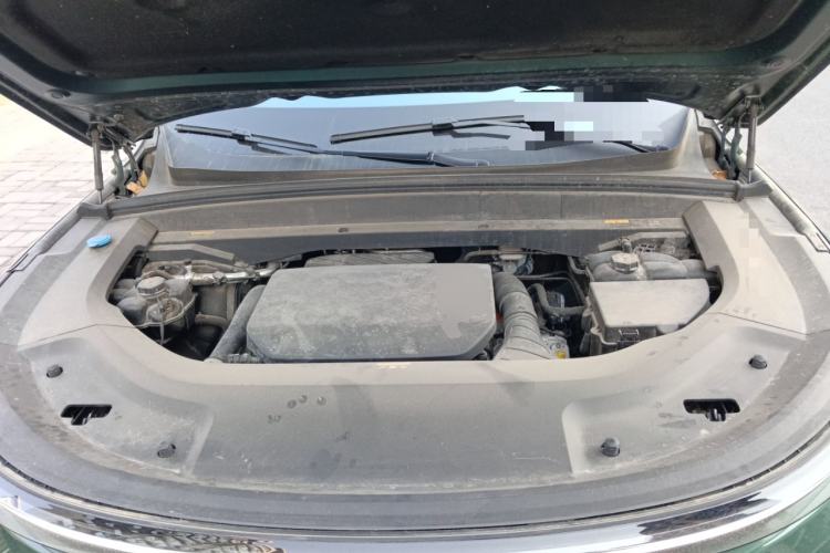 Used Li Auto L8 2023 Pro Model Engine Bay