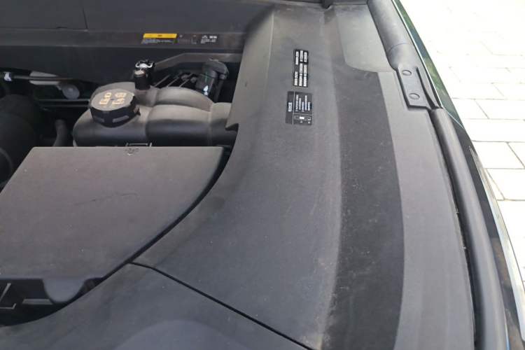 Used Li Auto L8 2023 Max model Engine Bay Left