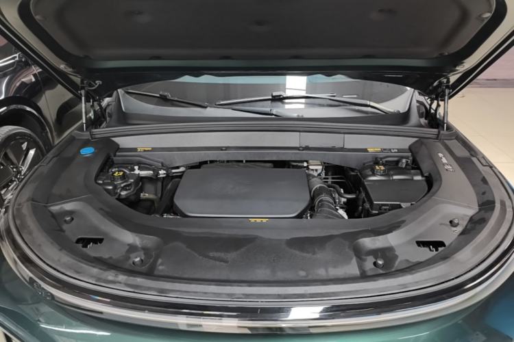 Used Li Auto L8 2023 Max model Engine Bay