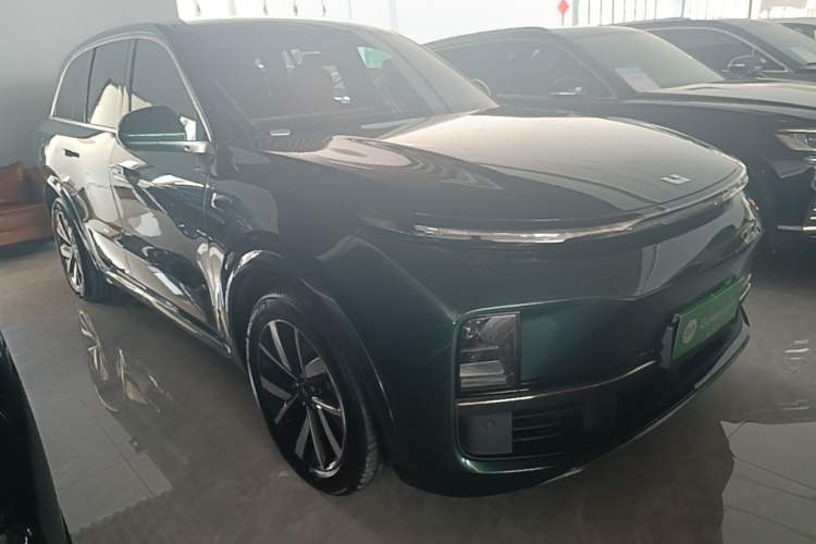 Used Li Auto L8 2023 Pro Model Exterior 1
