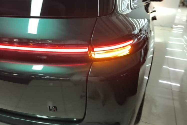 Used Li Auto L8 2023 Max model Exterior 3