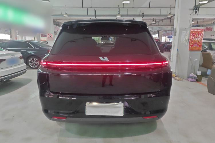 Used Li Auto L8 2023 Pro Model Exterior 4