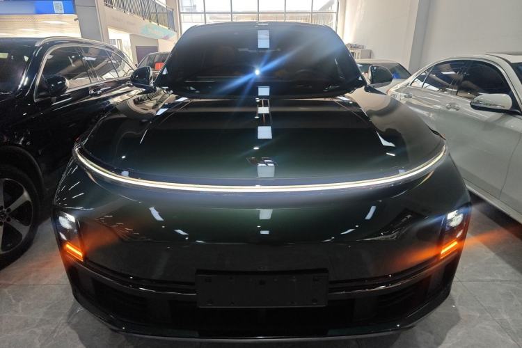 Used Li Auto L8 2023 Pro Model Front