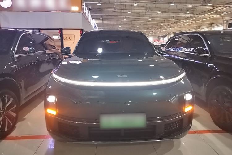 Used Li Auto L8 2023 Pro Model Front