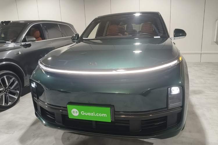 Used Li Auto L8 2023 Pro Model Front