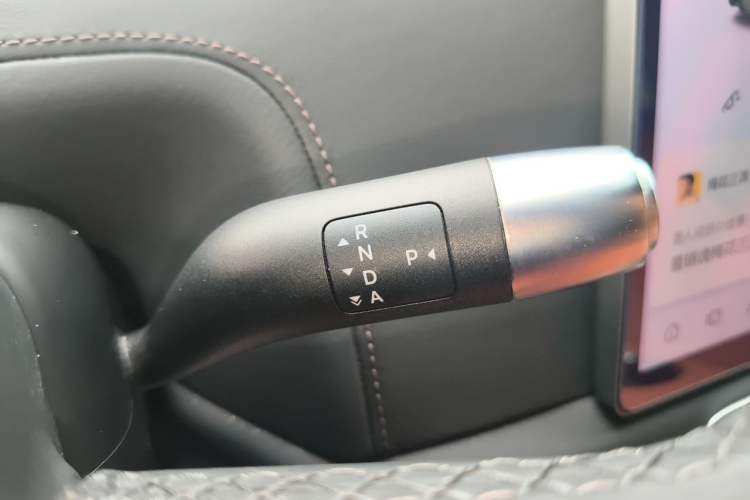 Used Li Auto L8 2023 Pro Model Gear Lever