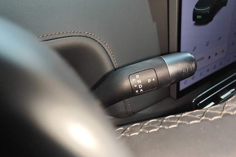 Used Li Auto L8 2023 Pro Model Gear Lever