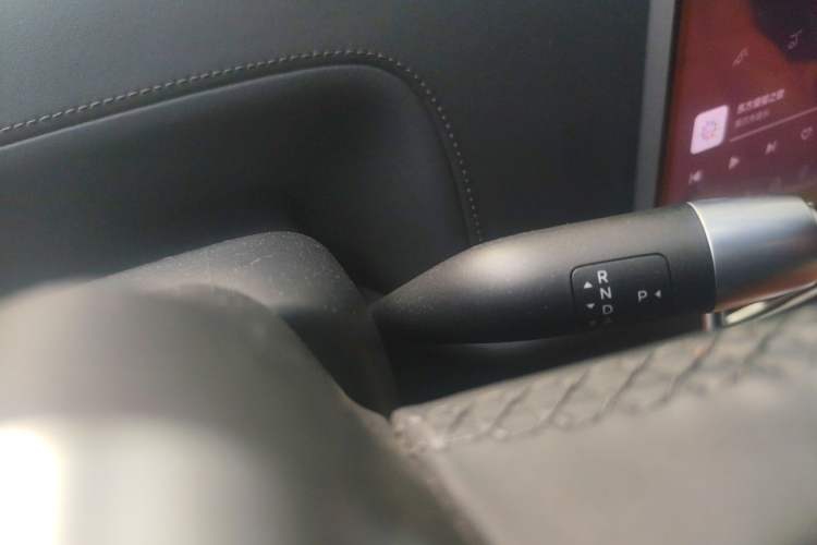 Used Li Auto L8 2023 Pro Model Gear Lever