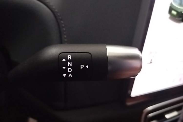 Used Li Auto L8 2023 Pro Model Gear Lever