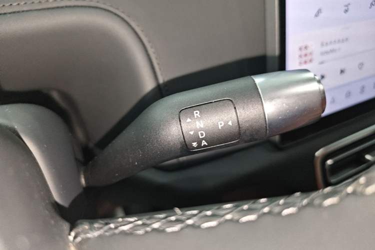 Used Li Auto L8 2023 Pro Model Gear Lever