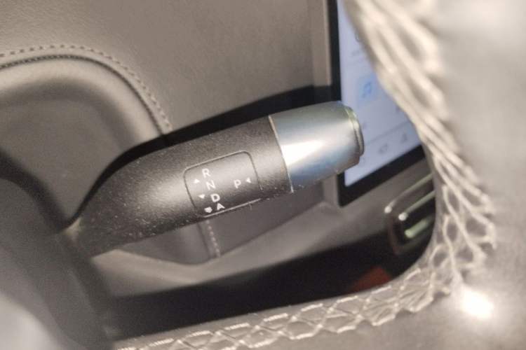 Used Li Auto L8 2023 Pro Model Gear Lever