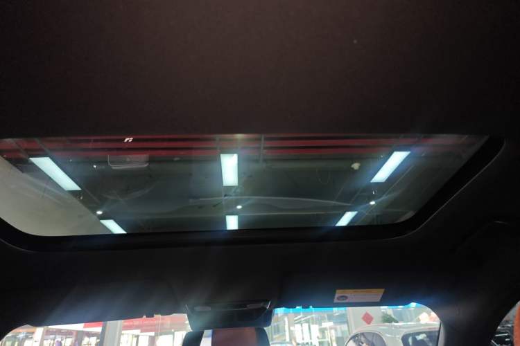 Used Li Auto L8 2023 Pro Model Headliner