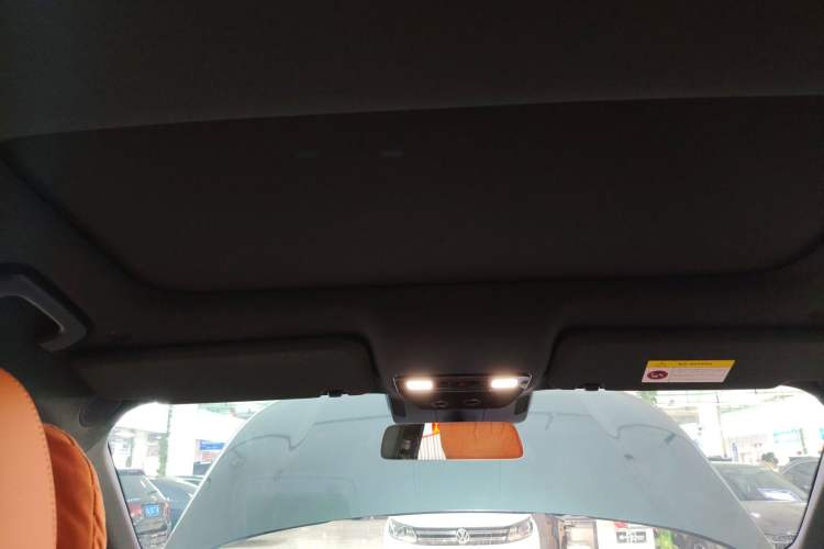 Used Li Auto L8 2023 Pro Model Headliner