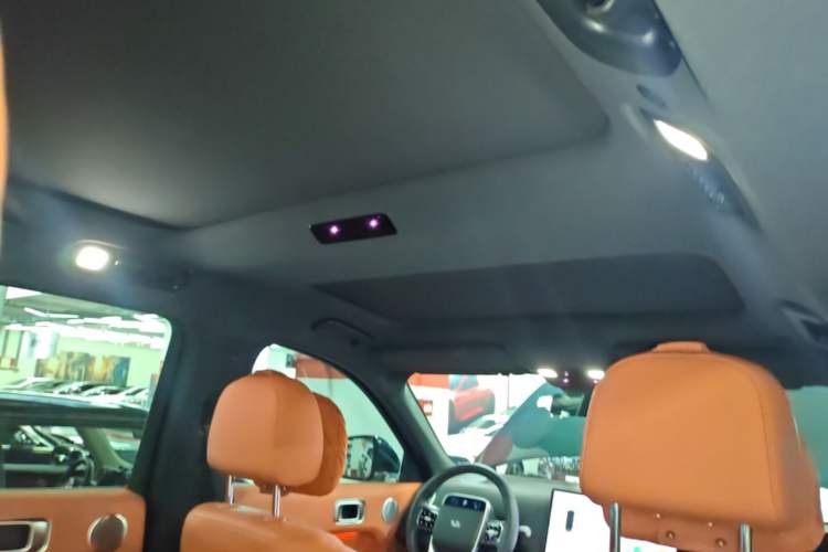Used Li Auto L8 2023 Pro Model Headliner
