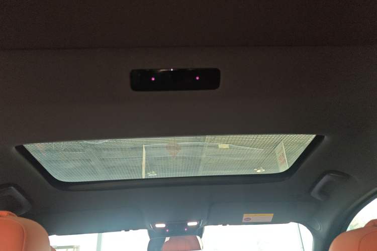 Used Li Auto L8 2023 Pro Model Headliner