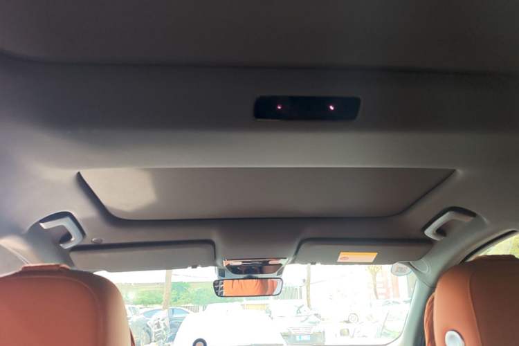 Used Li Auto L8 2023 Pro Model Headliner