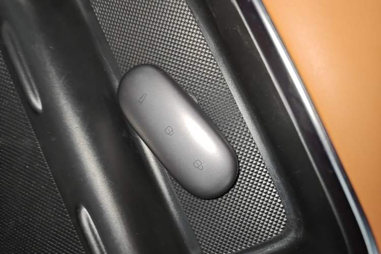 Used Li Auto L8 2023 Pro Model Interior 1