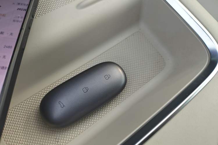 Used Li Auto L8 2023 Pro Model Interior 1