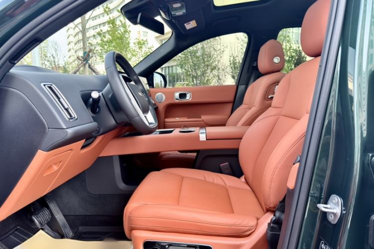 Used Li Auto L8 2023 Pro Model Interior 1