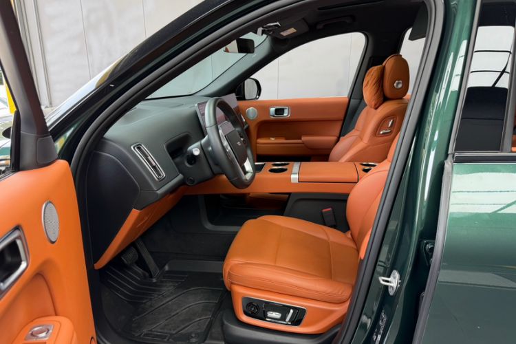Used Li Auto L8 2023 Max model Interior 2