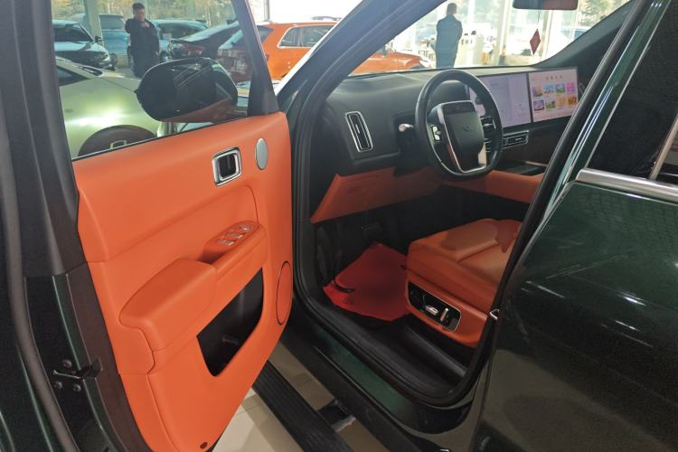 Used Li Auto L8 2023 Pro Model Interior 3