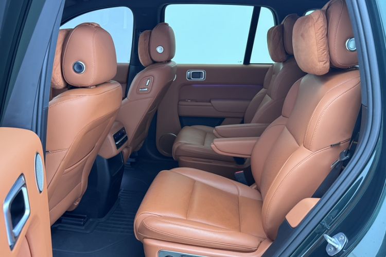 Used Li Auto L8 2023 Pro Model Interior 3