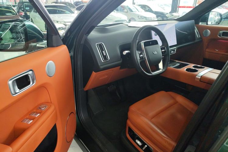 Used Li Auto L8 2023 Pro Model Interior 3