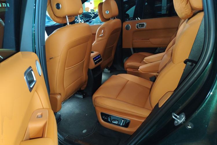 Used Li Auto L8 2023 Max model Interior 4