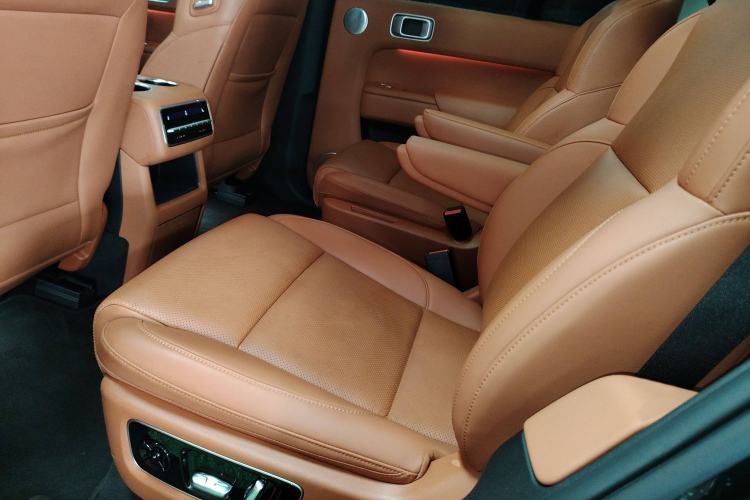 Used Li Auto L8 2023 Air model Interior 4