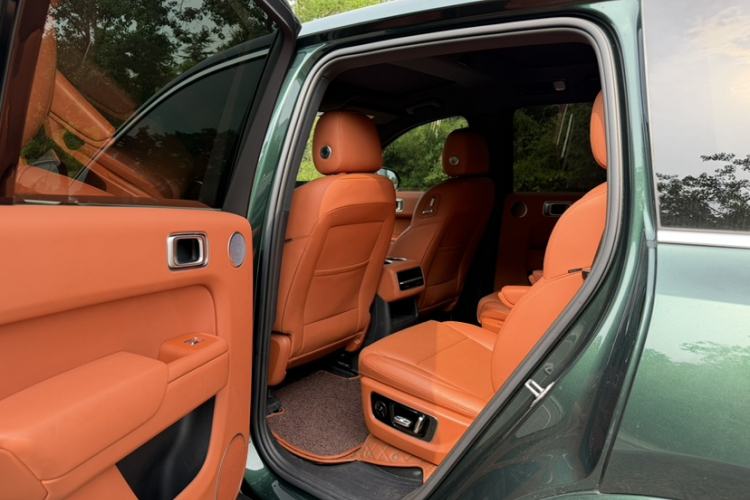 Used Li Auto L8 2023 Pro Model Interior 4
