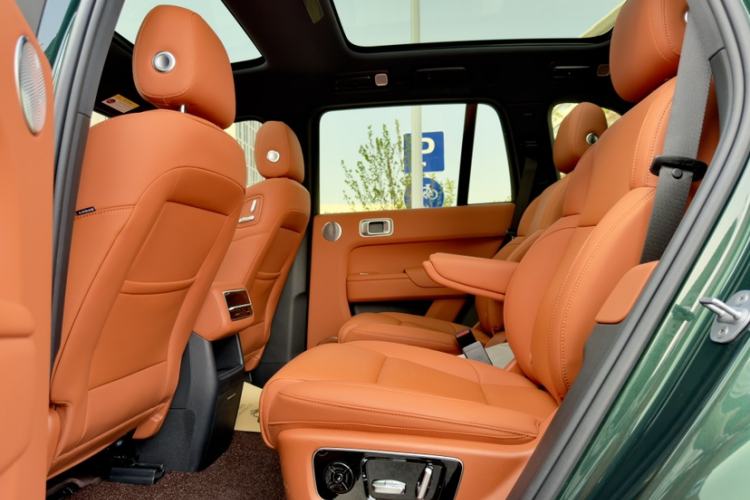 Used Li Auto L8 2023 Pro Model Interior 4