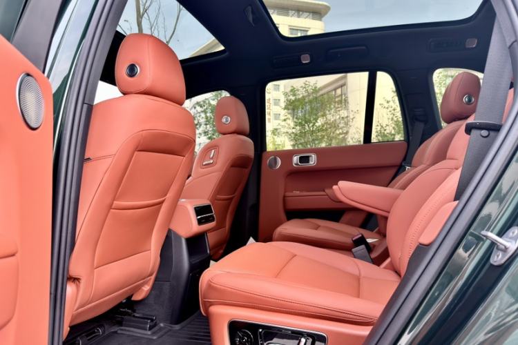 Used Li Auto L8 2023 Pro Model Interior 4