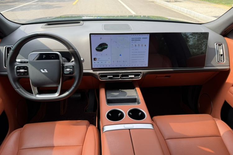 Used Li Auto L8 2023 Pro Model Interior 6