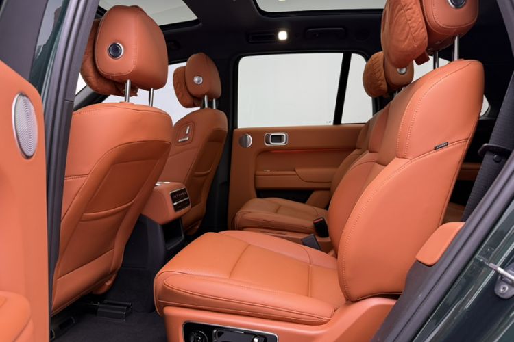 Used Li Auto L8 2023 Pro Model Interior 7