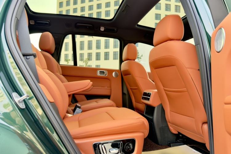 Used Li Auto L8 2023 Pro Model Interior 7