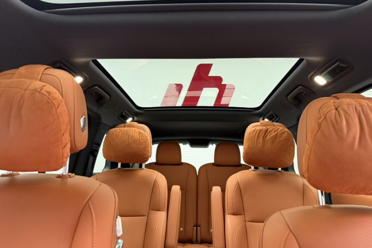 Used Li Auto L8 2023 Pro Model Interior 9