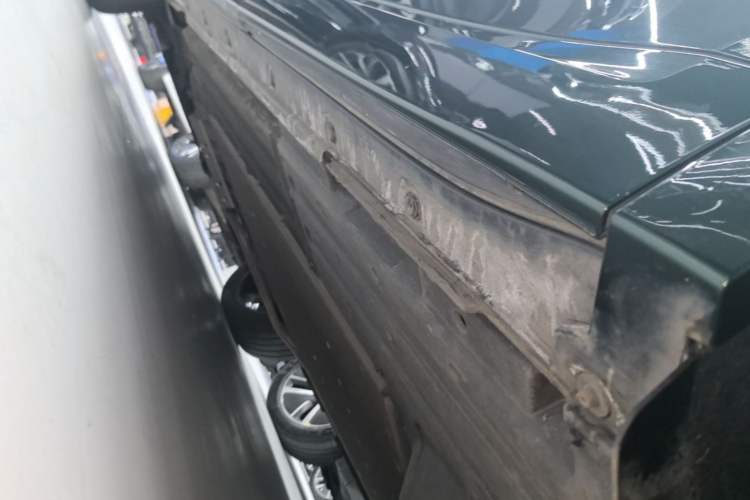 Used Li Auto L8 2023 Pro Model Left Side Sill