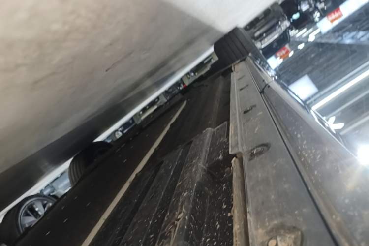 Used Li Auto L8 2023 Max model Left Side Sill
