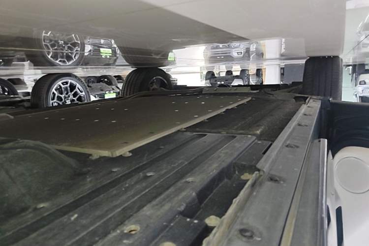 Used Li Auto L8 2023 Max model Left Side Sill