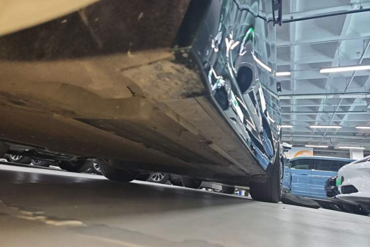 Used Li Auto L8 2023 Pro Model Left Side Sill