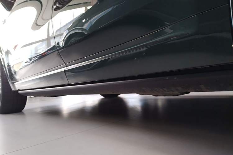 Used Li Auto L8 2023 Pro Model Left Side Sill