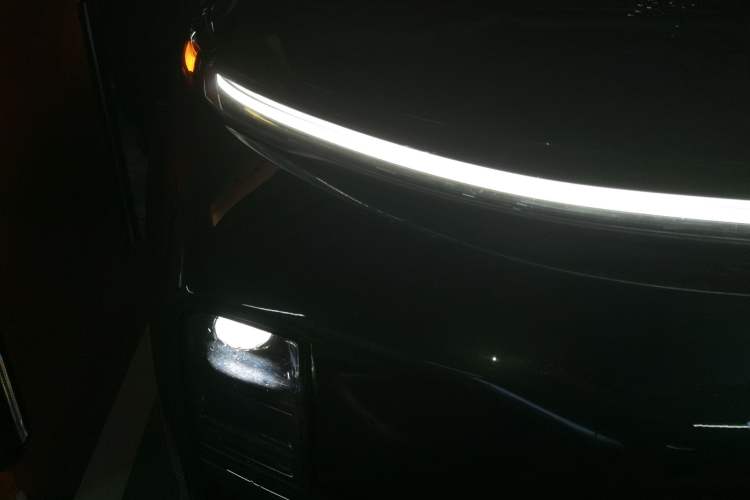 Used Li Auto L8 2023 Pro Model Right Front Headlight