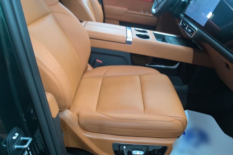 Used Li Auto L8 2023 Pro Model Right Front Seat