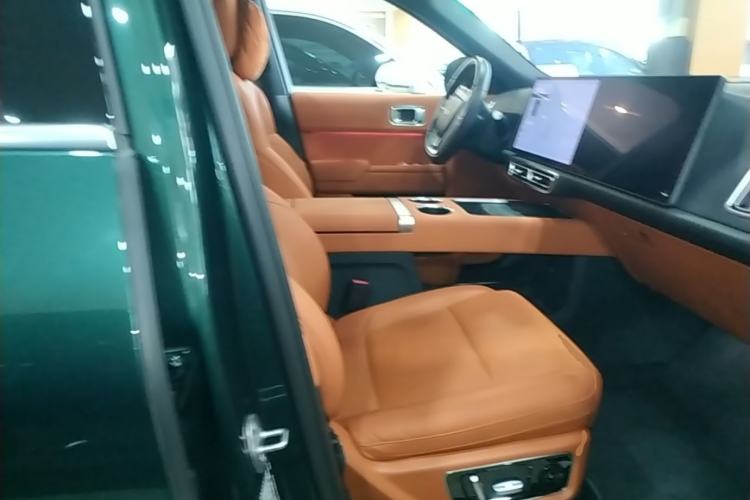 Used Li Auto L8 2023 Max model Right Front Seat