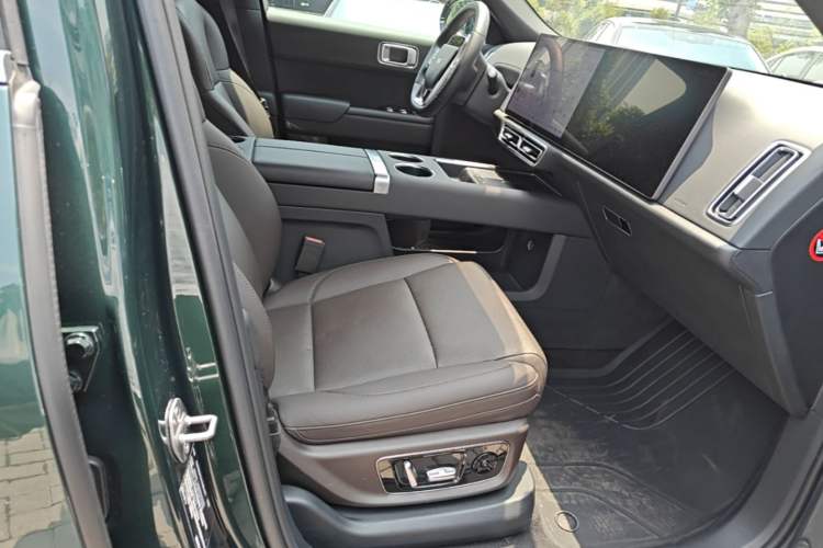 Used Li Auto L8 2023 Pro Model Right Front Seat