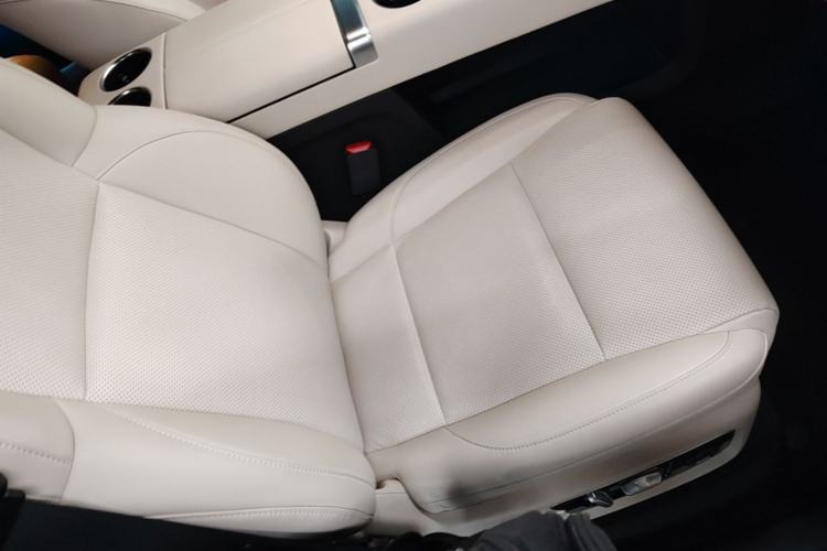 Used Li Auto L8 2023 Pro Model Right Front Seat