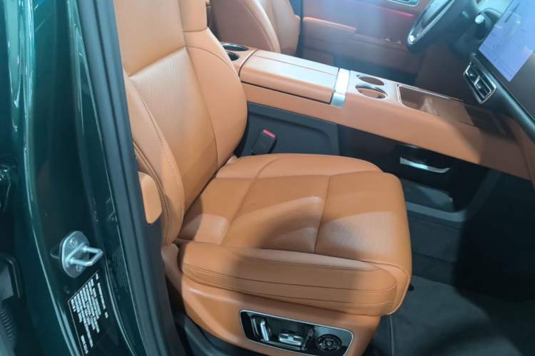 Used Li Auto L8 2023 Pro Model Right Front Seat