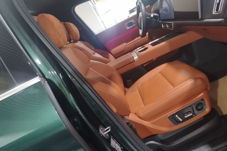 Used Li Auto L8 2023 Pro Model Right Front Seat